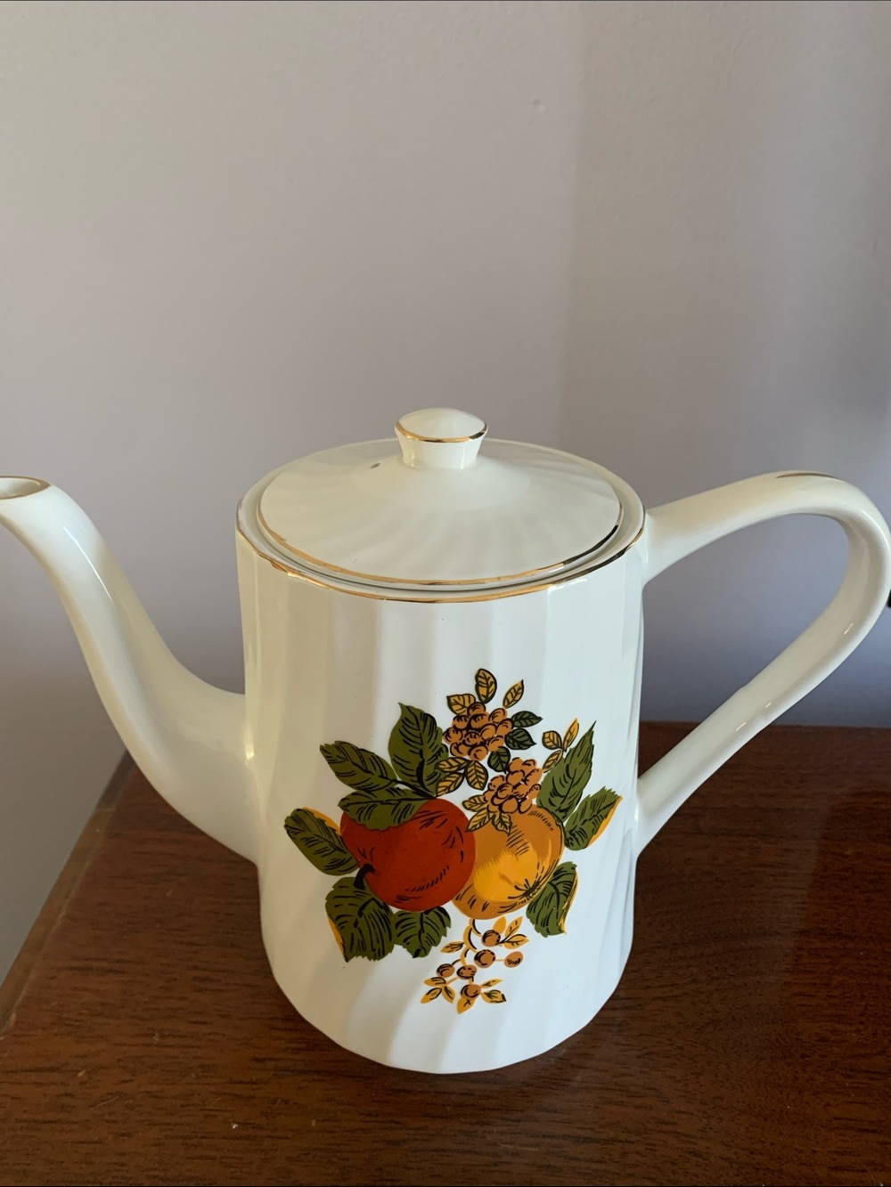 WEDGWOOD ENGLISH HARVEST Teapot with Orange & Red Fruit Motif and Gold Trim